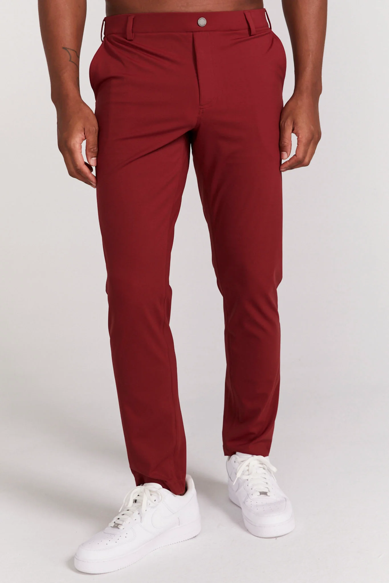 Bradley Pull-On Trouser in Maroon - Image 4