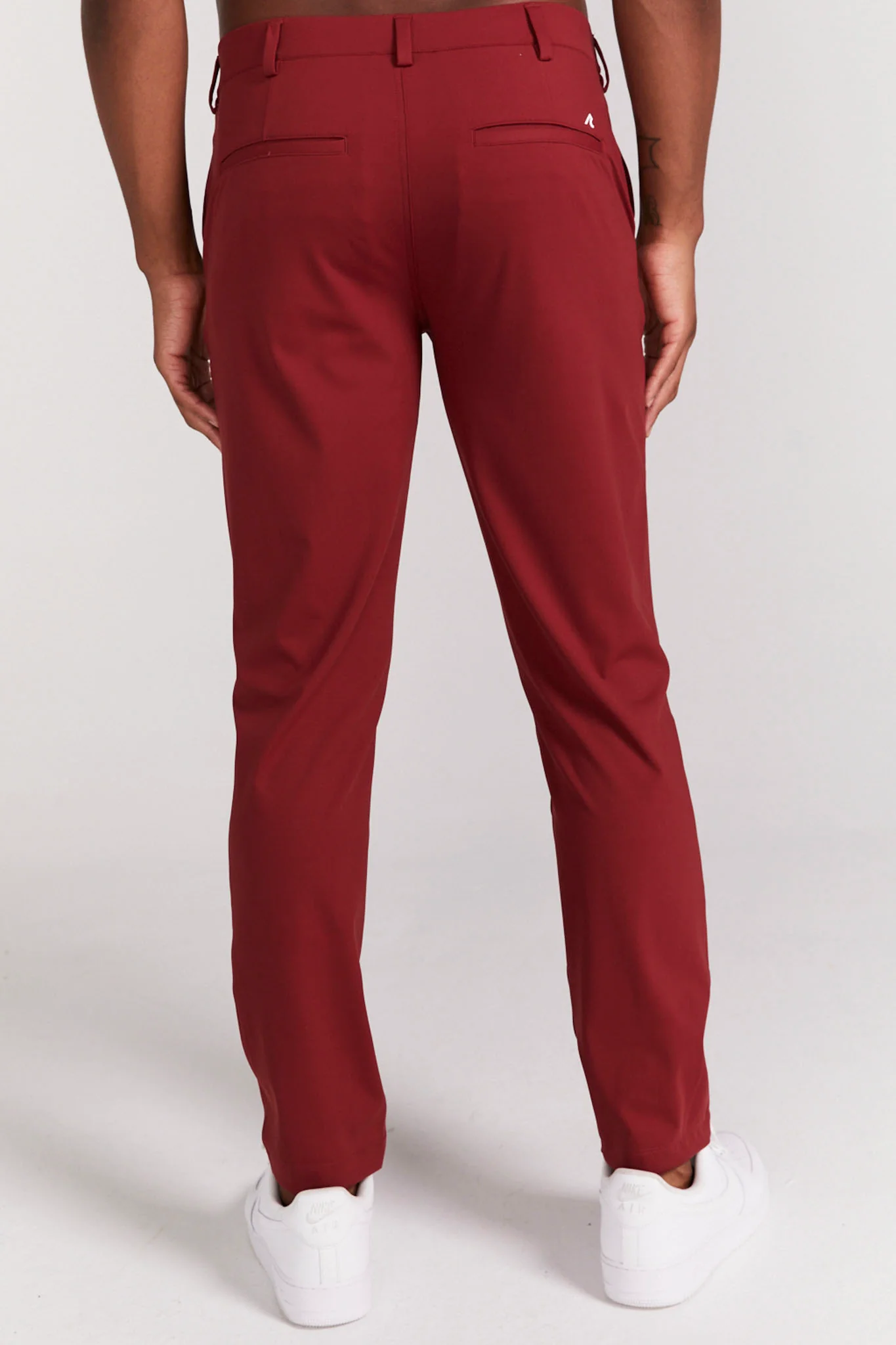 Bradley Pull-On Trouser in Maroon - Image 5