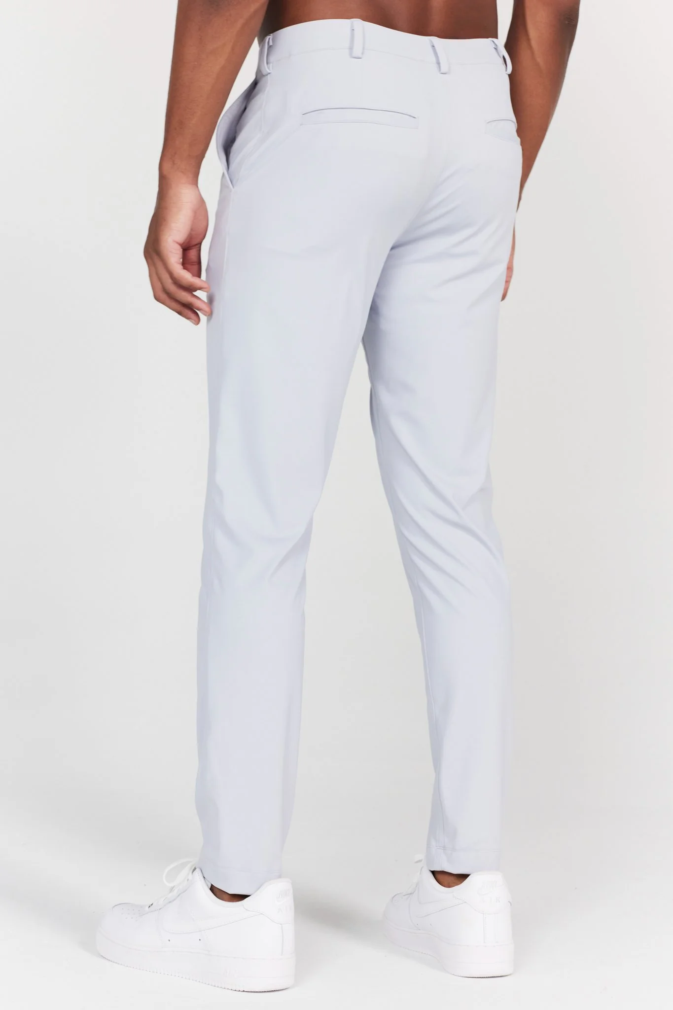 Bradley Pull-On Trouser in Gray Micro Chip - Image 4