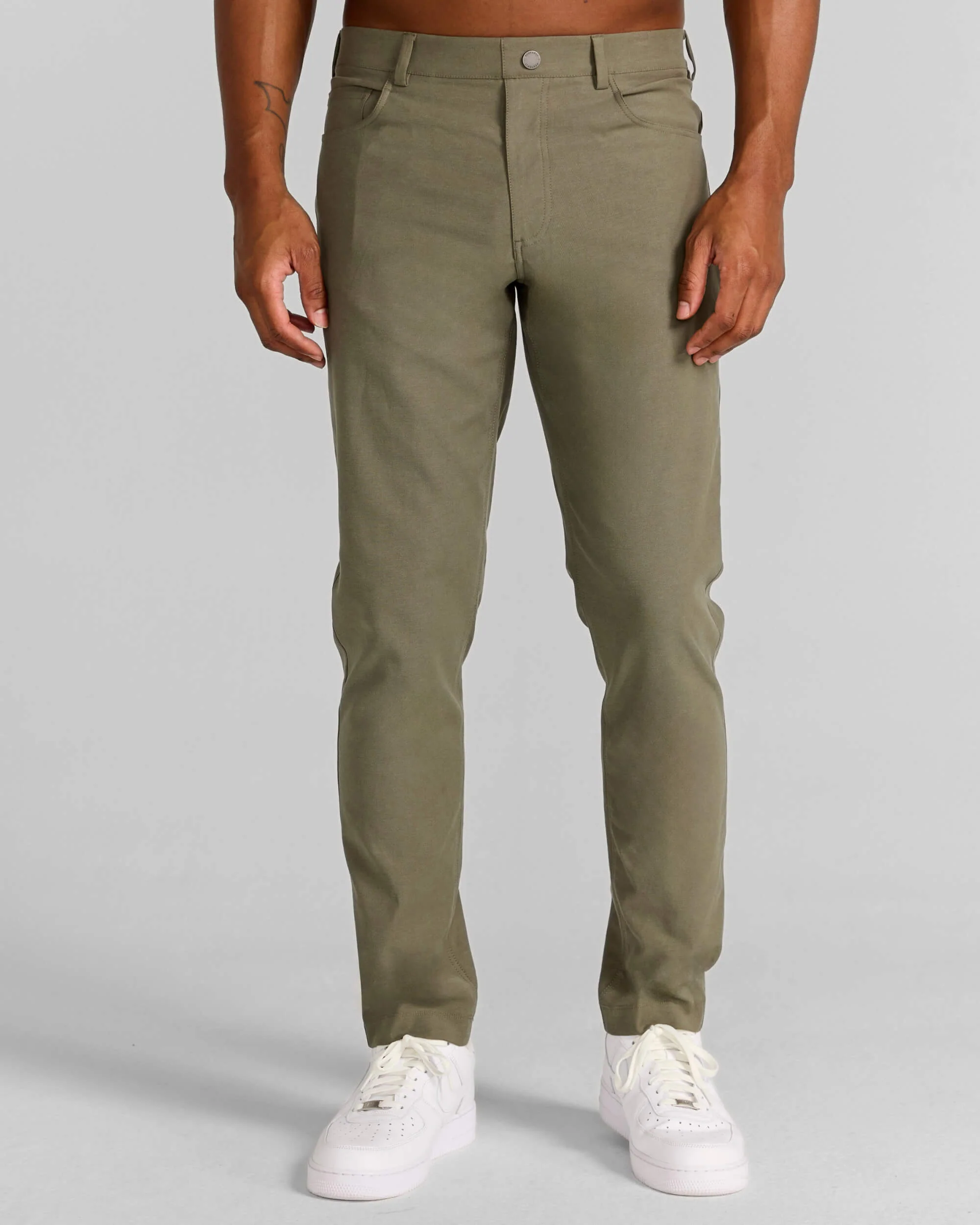 Calvin Pull-On Chino in Olive - Image 3