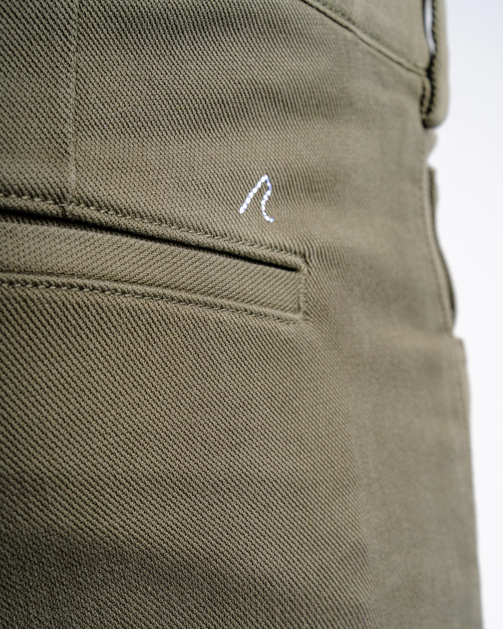 Calvin Pull-On Chino in Olive - Image 4