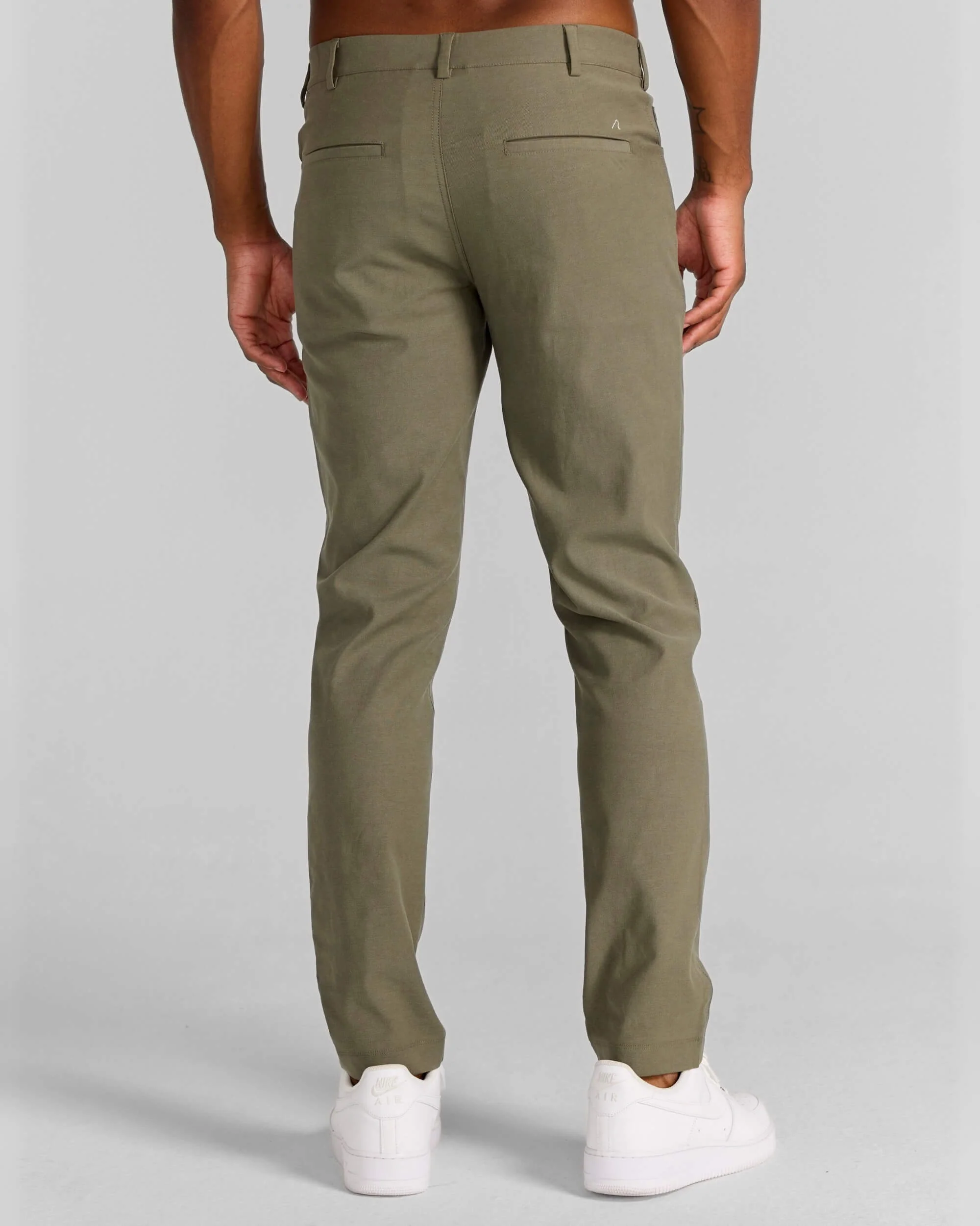 Calvin Pull-On Chino in Olive - Image 5