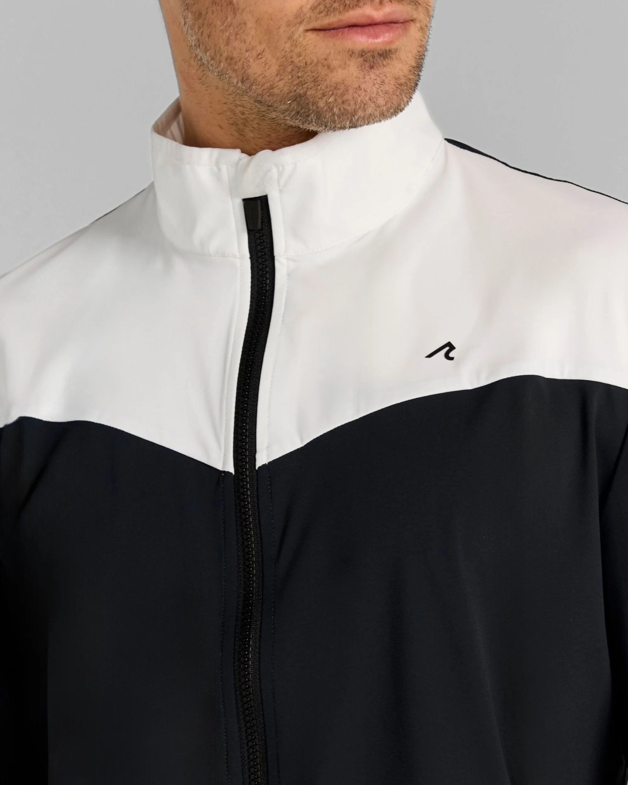 Paix Windbreaker in Tuxedo - Image 3